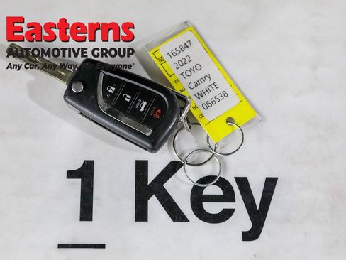 Used 2022 Toyota Camry SE image 31