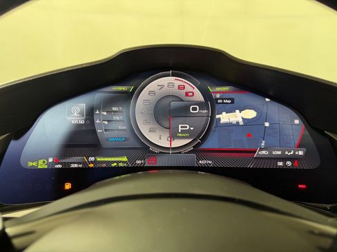 Used 2023 Ferrari SF90 Spider image 18