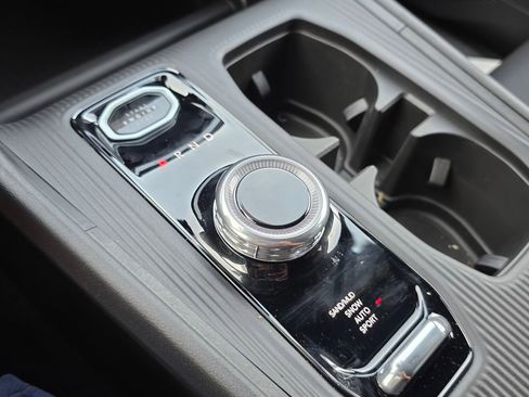 New 2026 Jeep Cherokee Overland w/ Advanced Pro Tech Group image 18