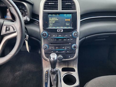 Used 2014 Chevrolet Malibu LT w/ Power Convenience Package image 11