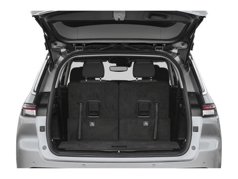 Used 2024 Jeep Grand Cherokee L Limited w/ Luxury Tech Group II image 6