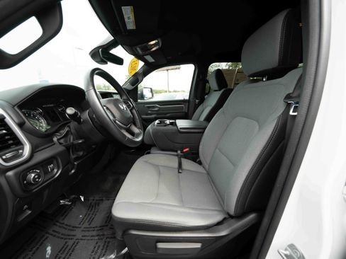 Used 2023 RAM 1500 Big Horn AWD/4WD image 9