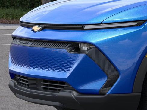 New 2026 Chevrolet Equinox EV LT image 13