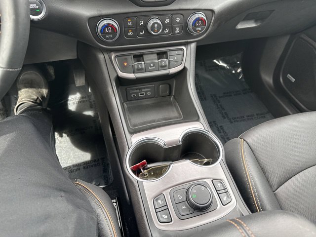 Used 2024 GMC Terrain AT4 w/ Infotainment Package II AWD/4WD image 26