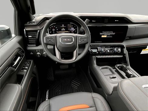 New 2026 GMC Sierra 2500 AT4 w/ AT4 Premium Plus Package AWD/4WD image 8