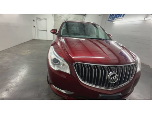 Used 2017 Buick Enclave Leather FWD image 3