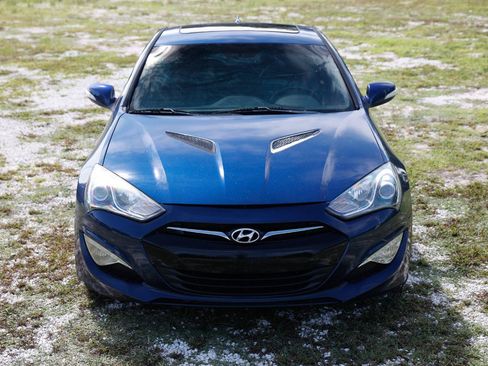Used 2016 Hyundai Genesis Coupe 3.8 RWD image 17