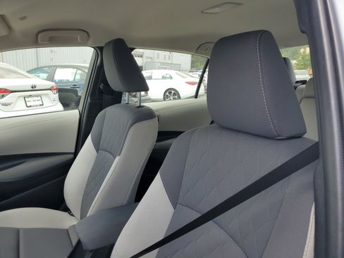 Used 2024 Toyota Corolla LE FWD image 16