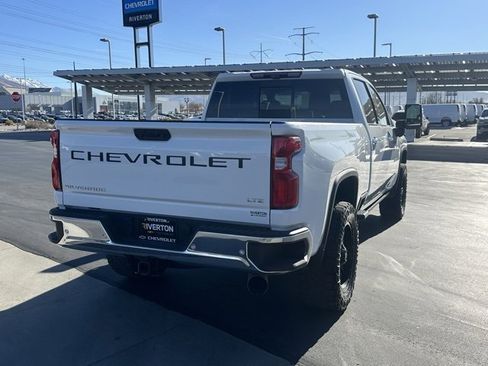 Used 2022 Chevrolet Silverado 2500 LTZ w/ LTZ Plus Package image 29