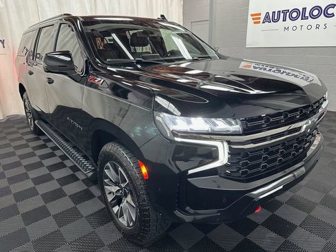 Used 2023 Chevrolet Suburban Z71 w/ Luxury Package AWD/4WD image 2