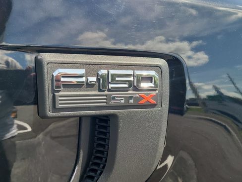 Used 2022 Ford F150 XL w/ STX Appearance Package RWD image 6