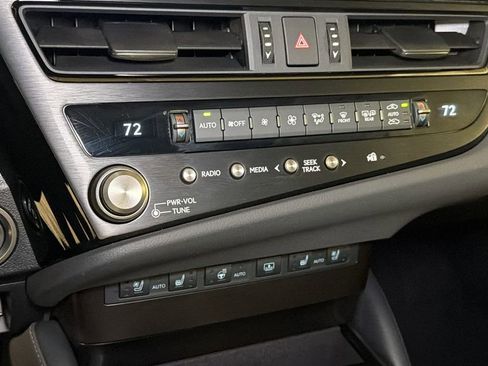 Certified 2025 Lexus ES 300h w/ Luxury Package FWD image 26