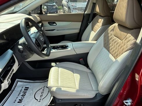 Certified 2025 Nissan Murano Platinum w/ Cargo Package AWD/4WD image 17
