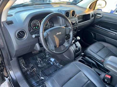 Used 2009 Jeep Compass Limited w/ Sun/Sound Group image 19