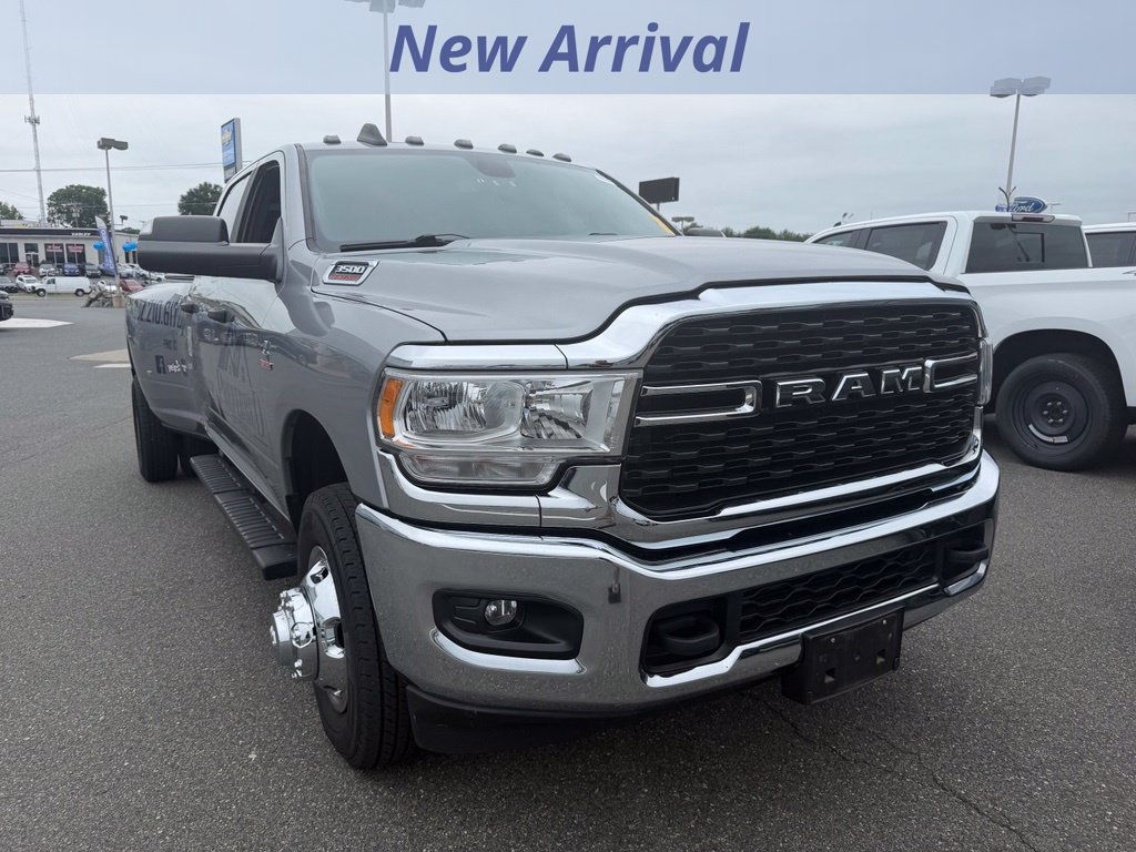 Used 2022 RAM 3500 Big Horn w/ Level A Equipment Group AWD/4WD image 2