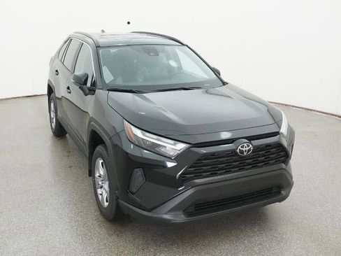 New 2025 Toyota RAV4 XLE image 14
