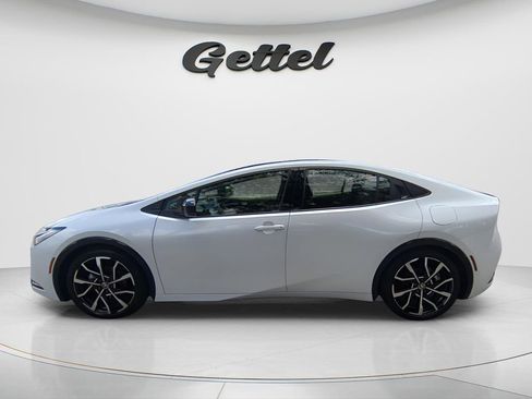Used 2024 Toyota Prius Prime FWD image 8