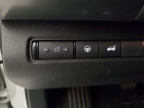 Used 2024 Nissan Pathfinder SL image 13