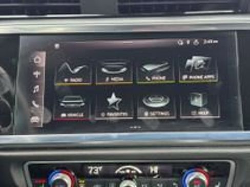 Used 2024 Audi Q3 2.0T Premium image 13