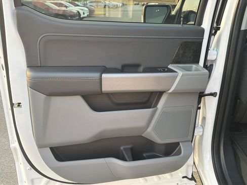 Used 2022 Ford F150 XLT w/ Equipment Group 302A High AWD/4WD image 17