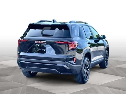 Used 2026 GMC Terrain Elevation w/ Elevation Premium Package FWD image 8