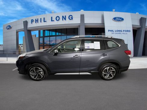 Used 2024 Subaru Forester Touring AWD/4WD image 2