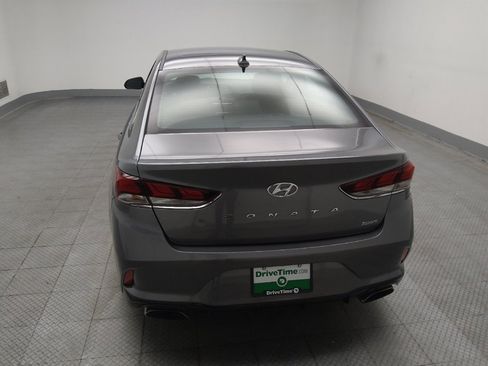 Used 2018 Hyundai Sonata Sport w/ Tech Package 05 FWD image 6