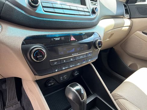 Used 2017 Hyundai Tucson Limited FWD image 14