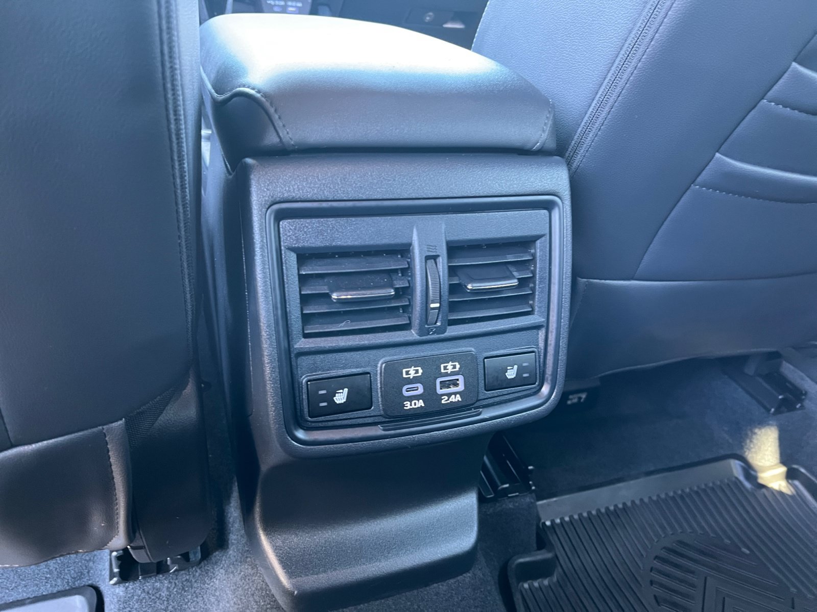 Certified 2026 Subaru Outback Touring XT AWD/4WD image 32