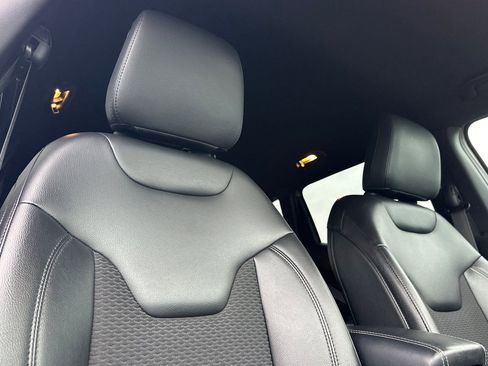 Used 2022 Jeep Compass Altitude image 20