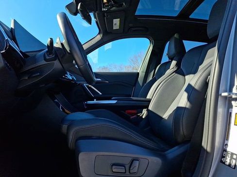 Used 2025 BMW X1 xDrive28i w/ M Sport Package image 13