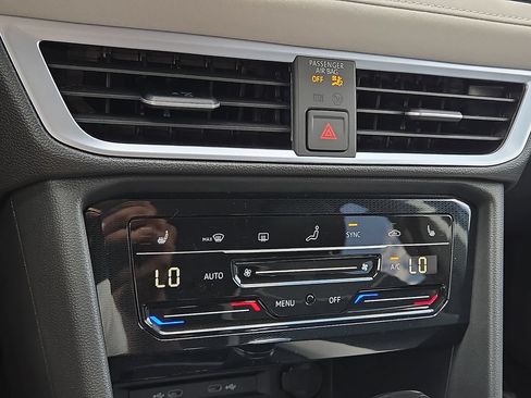 New 2026 Volkswagen Taos SE FWD image 20
