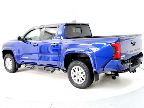 Certified 2024 Toyota Tacoma SR5 image 4