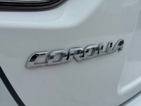 Used 2024 Toyota Corolla LE FWD image 13