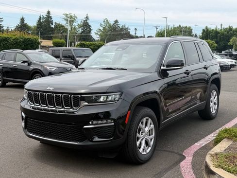 Used 2022 Jeep Grand Cherokee Limited AWD/4WD image 4