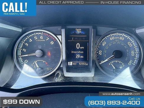 Used 2021 Toyota Tacoma TRD Off-Road w/ Technology Package AWD/4WD image 39