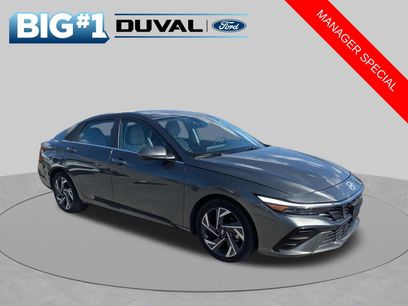 Used 2025 Hyundai Elantra Limited