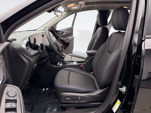 Used 2026 Buick Encore GX Sport Touring w/ Comfort Package image 11