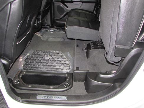 Used 2023 RAM 1500 Limited w/ Body Color Bumper Group image 32