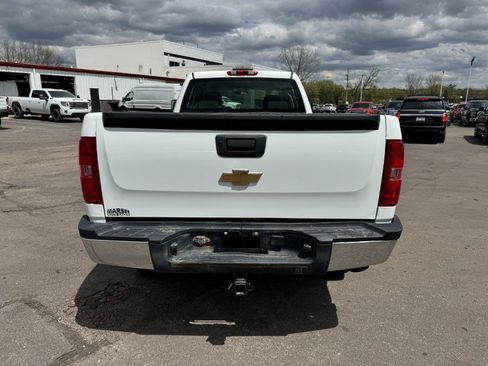 Used 2008 Chevrolet Silverado 3500 W/T AWD/4WD image 4