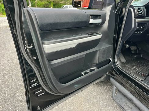 Used 2019 Toyota Tundra SR5 AWD/4WD image 23
