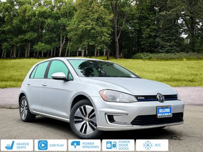Used 2016 Volkswagen e-Golf SE w/ DC Fast Charging Package