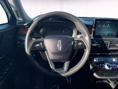 Used 2022 Lincoln Corsair Reserve w/ Equipment Group 201A image 12