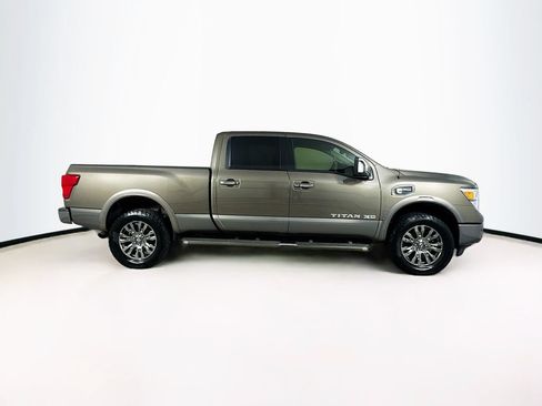 Used 2018 Nissan Titan Platinum Reserve w/ Platinum Utility Package AWD/4WD image 8