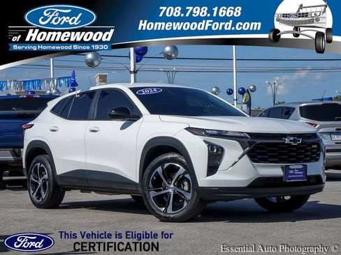 Used 2024 Chevrolet Trax RS w/ Driver Confidence Package FWD image 1