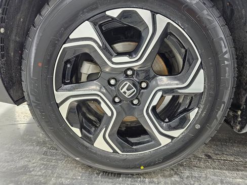 Used 2017 Honda CR-V Touring image 10