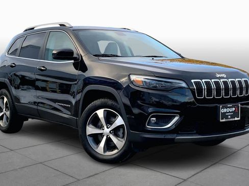 Used 2020 Jeep Cherokee Limited image 3