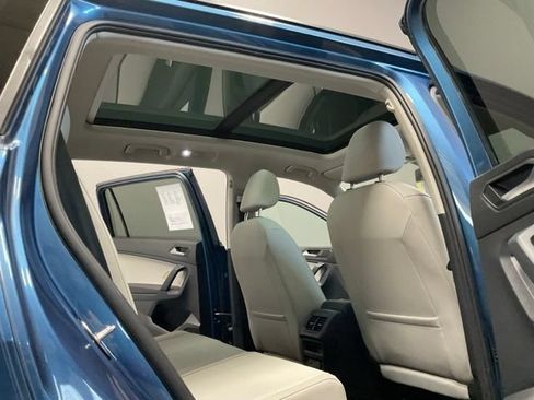 Used 2019 Volkswagen Tiguan SE w/ Panoramic Sunroof Package AWD/4WD image 25
