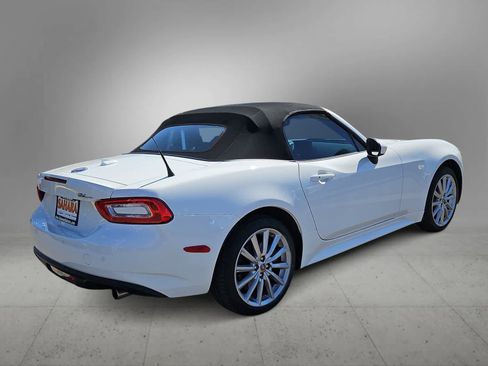Used 2020 FIAT 124 Spider Lusso w/ Convenience Group image 9