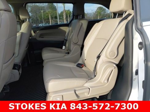 Used 2023 Honda Odyssey EX-L image 24